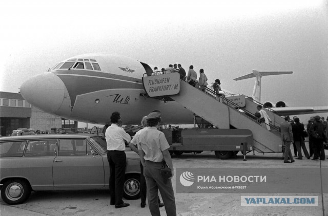 История авиасообщения между СССР и ФРГ (11 фото)