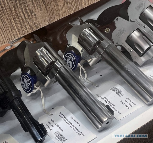 Поход в оружейный магазин в США