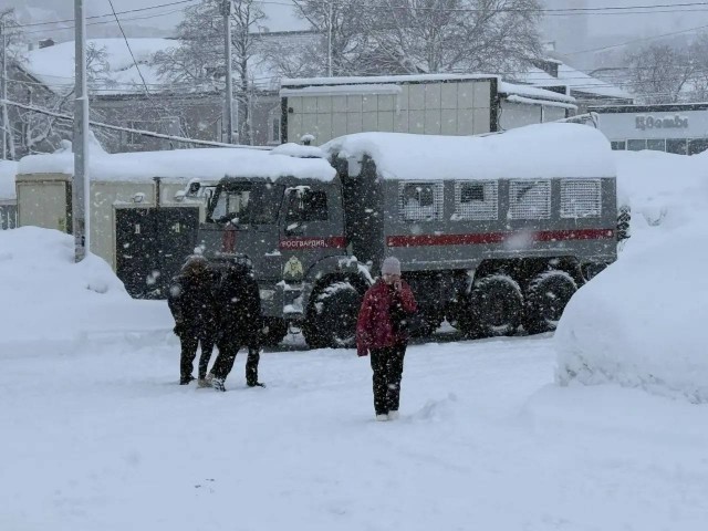На Камчатке людей перевозит росгвардия