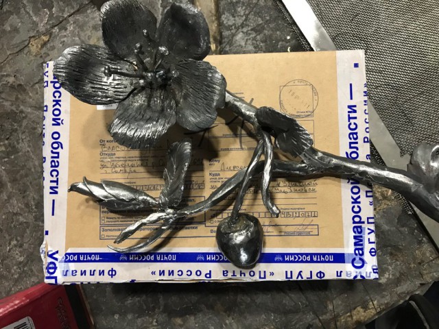 Кузнецы всей России куют для Кемерова памятник жертвам трагедии в «Зимней вишне»