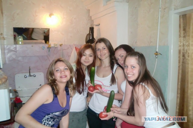 Дуры, хватит кобениться перед фотиком