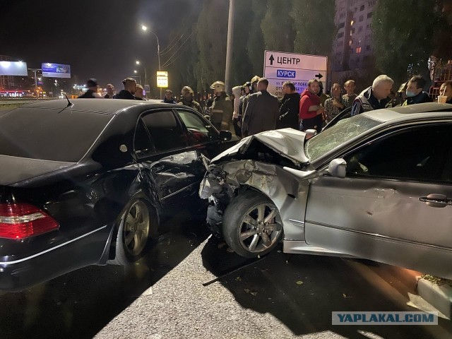 Две девушки погибли в двойном ДТП в Воронеже