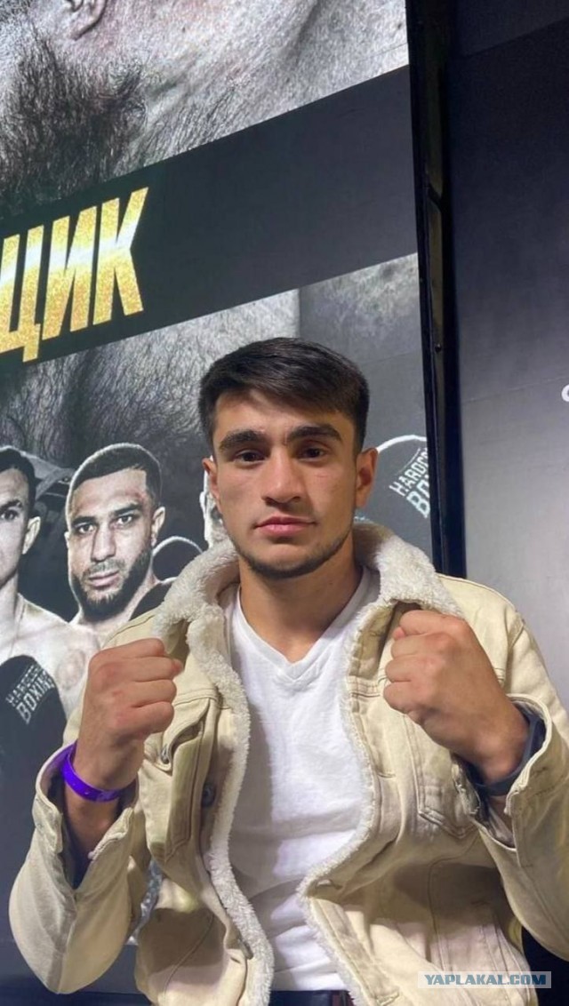 Боец мма избивает прохожих ради хайпа