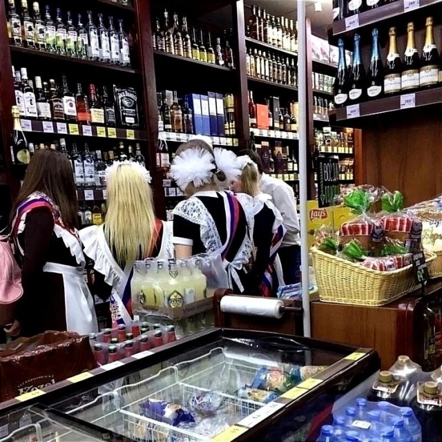 Снова в школу! Наши милые школьные подружки