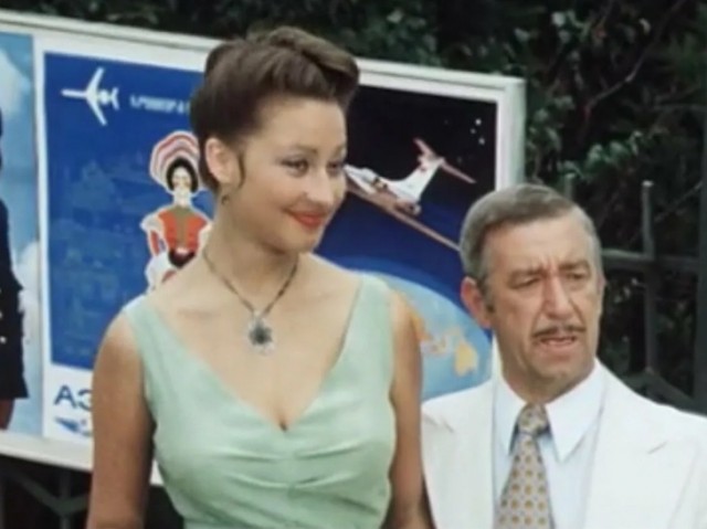 Кто сыграл секретаршу в кинокомедии "Спортлото 82"