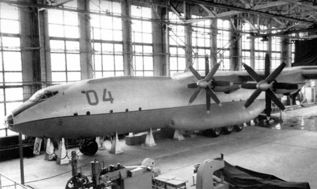 Ан-22: «Летающий собор» Страны Советов