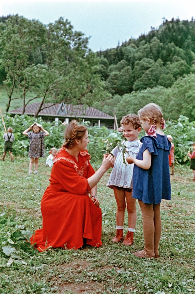 Лица Советской эпохи. Дети на фотографиях С. О. Фридлянда (1950-е)