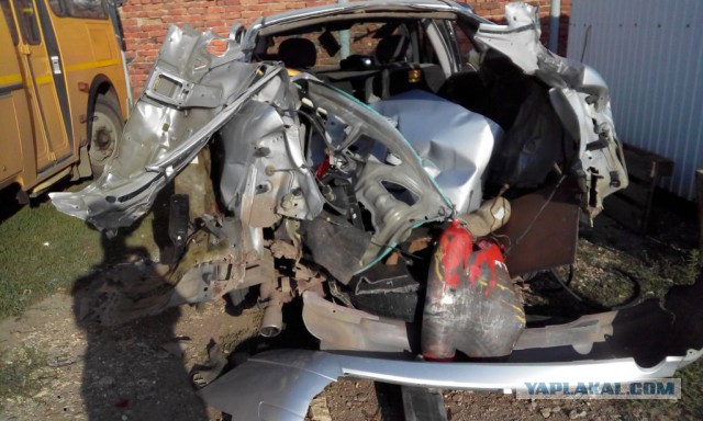 Автомобиль c ГБО взорвался на повороте в Нижнем Новгороде