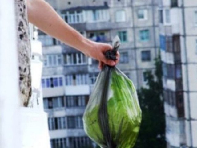Сосед против мусора