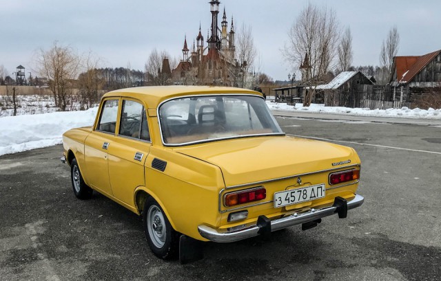 Капсула времени: "Москвич-2140" 1983 года с пробегом 2027 км