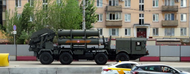 Техника уходит с Парада