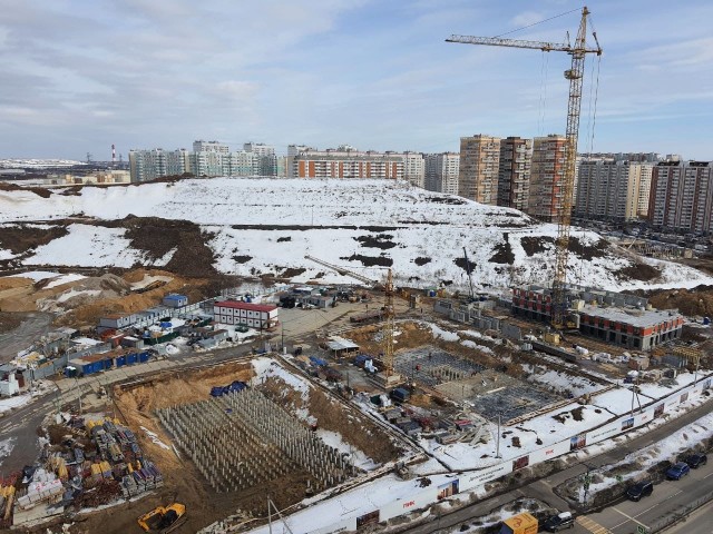 А риэлтор сказал, что квартира с видом на горы...