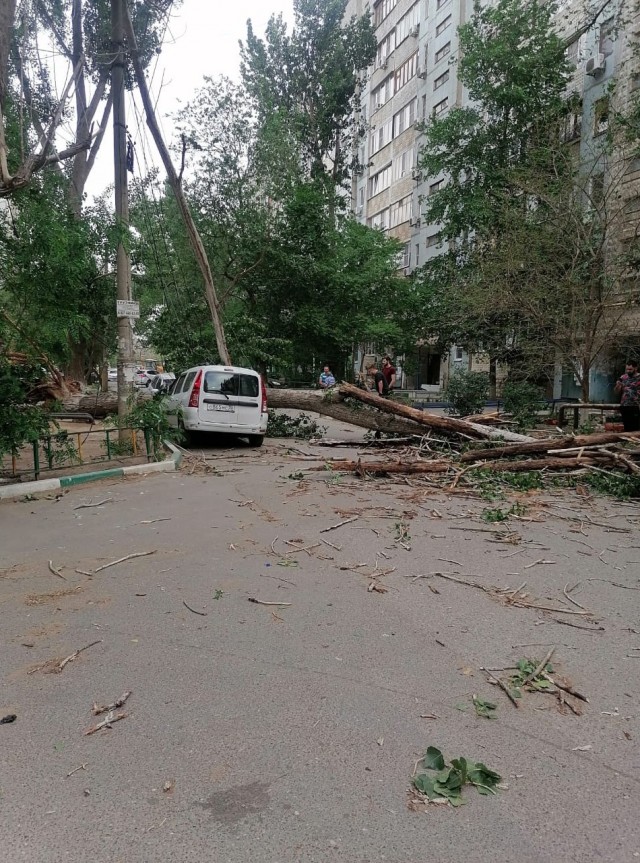 В Астрахани пыльная буря