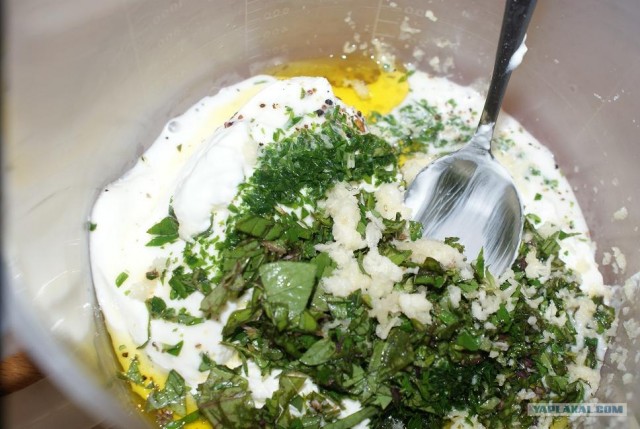 Пятничные посиделки на теплотрассе ©