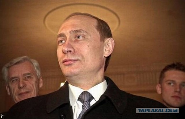 Сурков уволен с должности вице-премьера