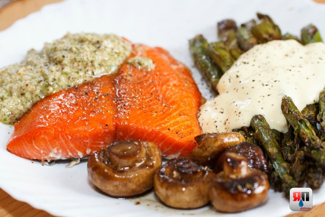 Летняя кухня. Нерка на кедре.