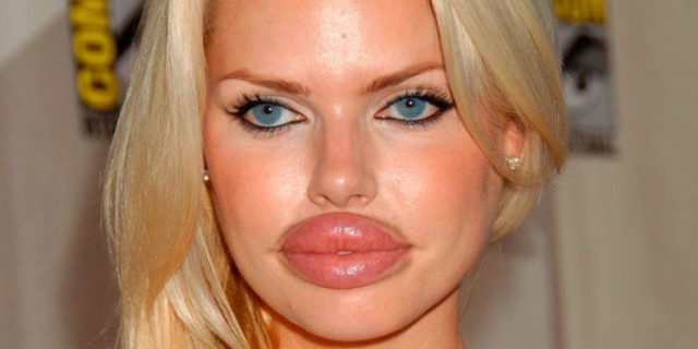 Деми Роуз на Ибице