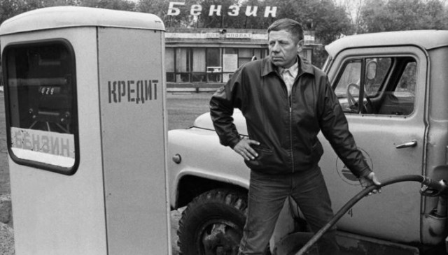 Почему в СССР не выпускали легковушки с дизельными двигателями?