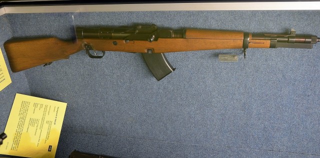 Почему у нас зовут MP-40 «Шмайссером»?