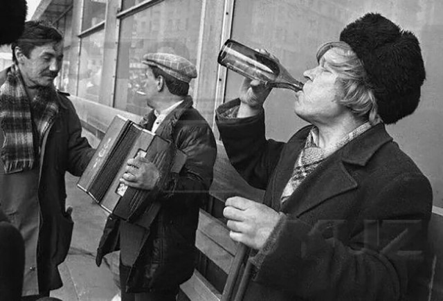 Фотохроника "загнивающего совка". Часть 6