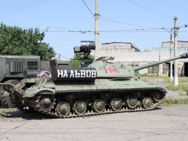 Продавец магазина автозапчастей на Камчатке написал на образце заявления на возврат «Закиев Замир Рустамович»