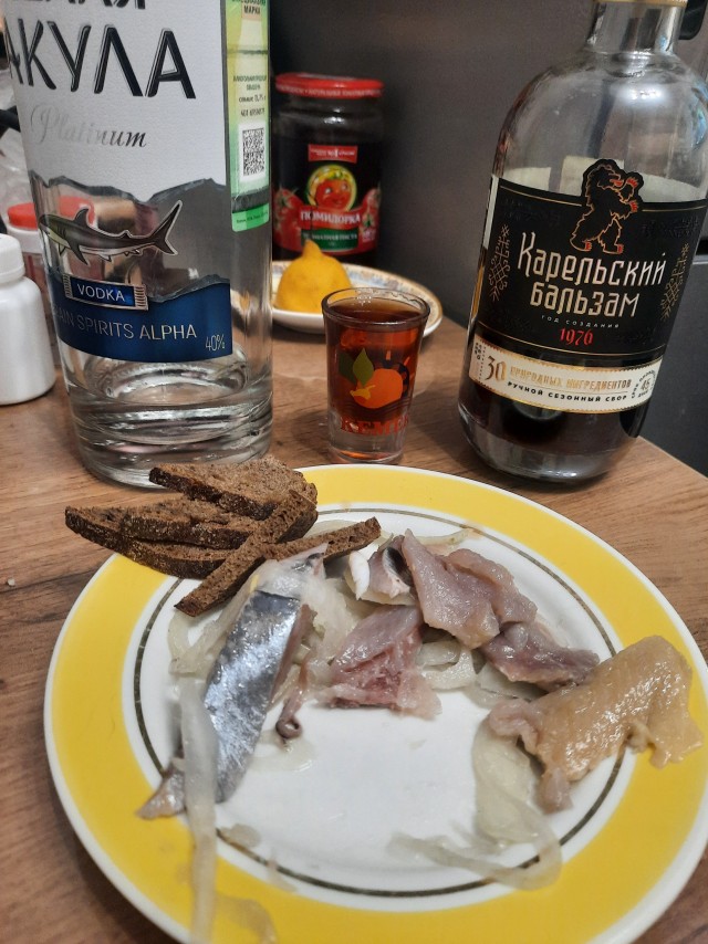 Ничего лишнего.