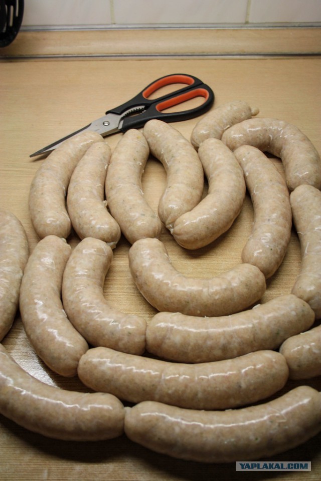 Куриные колбаски с вареным лимоном и фенхелем