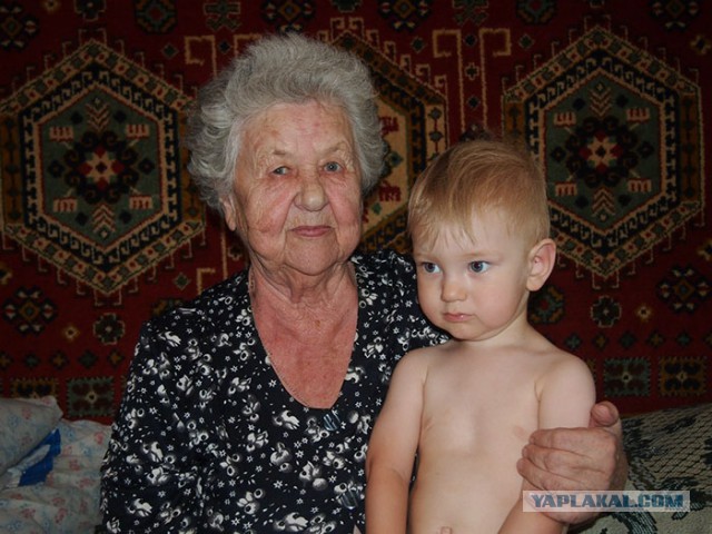 Разница в вечность: прабабушки с их правнуками