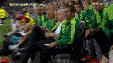 Когда пытаешься выслужиться перед начальником