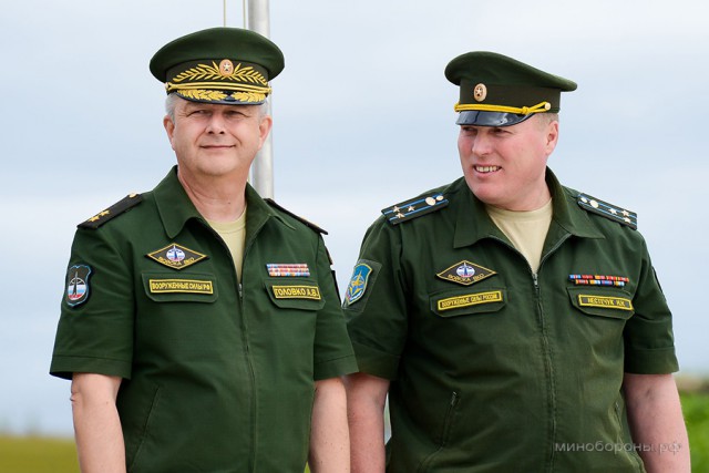 Головные уборы армий мира