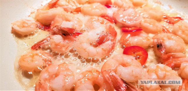 Креветки с мини-кукурузой