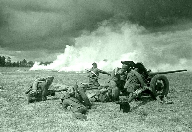 "Боги войны" - Советская артиллерия в годы Великой Отечественной войны