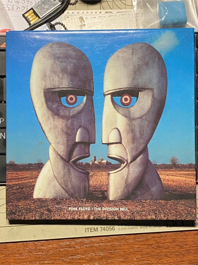 Pink Floyd the Division Bell обложка CD