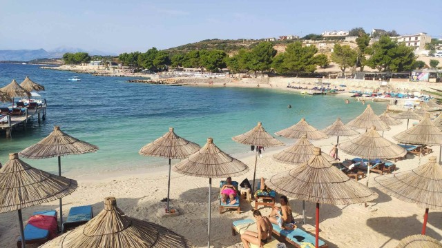 Aлбания в эпоху ХВОРИ всеобщей (2021)