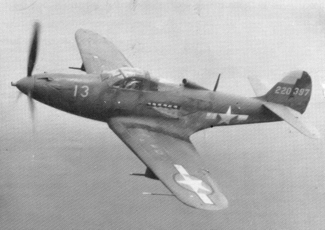 Р-39 Аэрокбра. Американская любимица сталинских соколов. История создания и основные модификации.