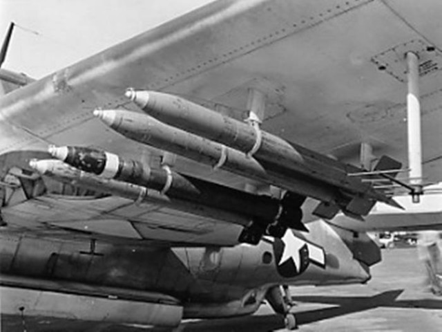 Настоящий Мститель от Grumman, а не поделка от Marvell. TBF/TBM Avenger.