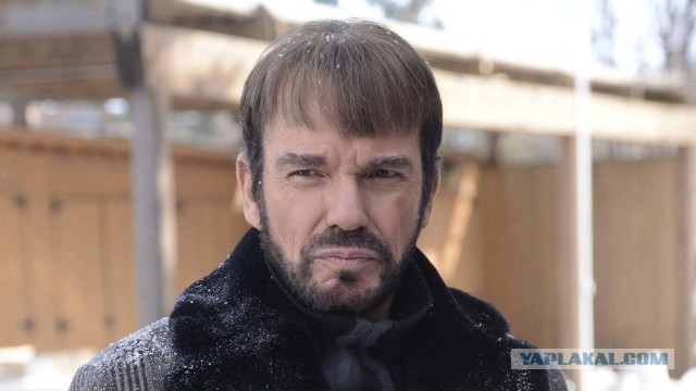 Бандита из ОПГ задержали в Керчи при попытке пройти контроль по чужому паспорту. За два месяца до этого он застрелил человека