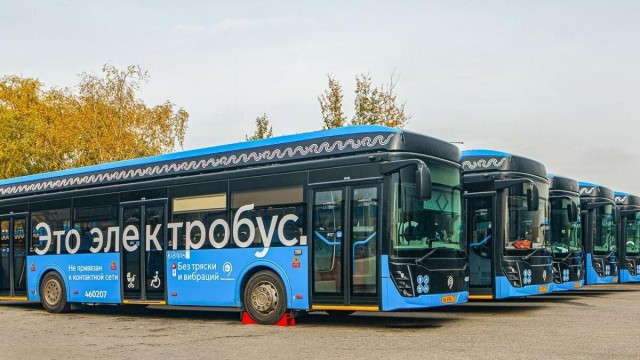 На маршруты в СВАО и ЮАО Москвы вышло 20 новых электробусов