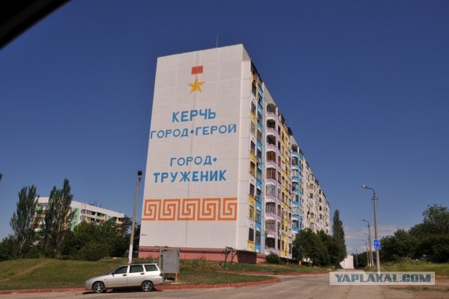 Раскраска серых домов и зданий