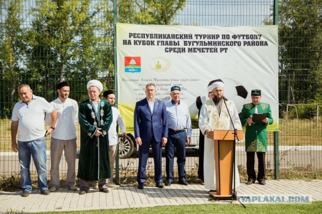 Половина россиян заявила, что нужно отменить запрет на ношение хиджабов в школах