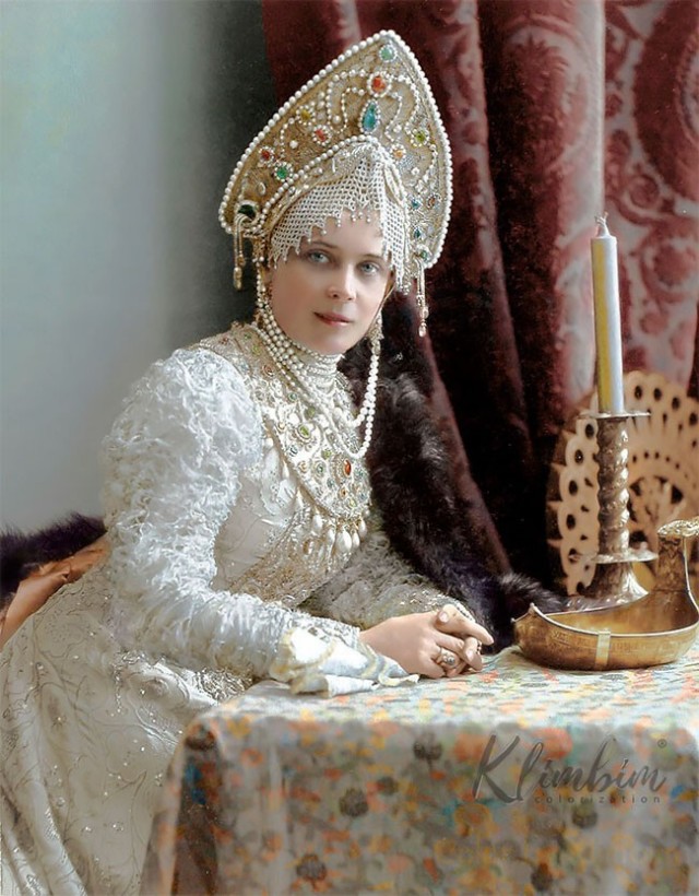 Костюмированный бал Романовых - фотографии 1903 года в цвете