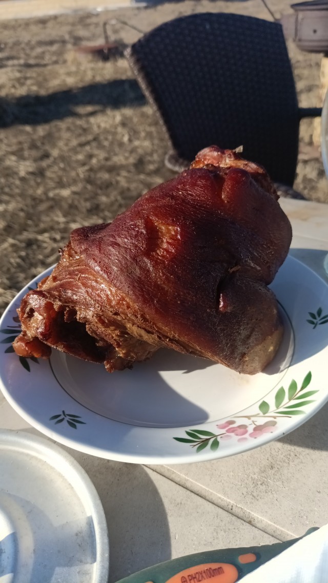 Просто рульки.