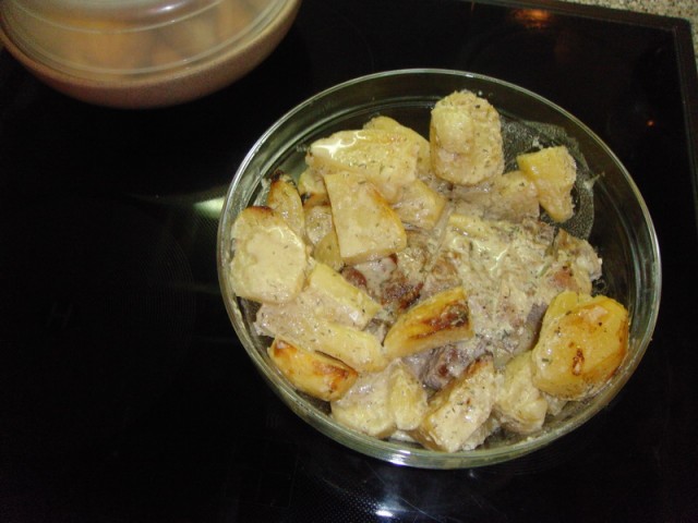 Свинина с картошкой в рукаве