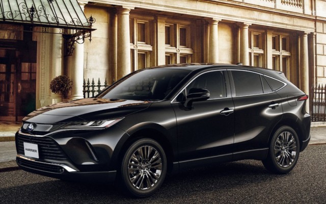 Японцы подсчитали, сколько подержанных автомобилей ушло в Россию в 2022 году