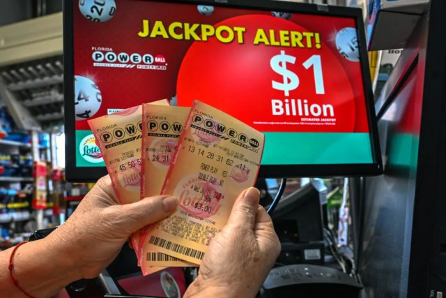 Участник лотереи Powerball в США выиграл джекпот в 1,08 млрд долларов