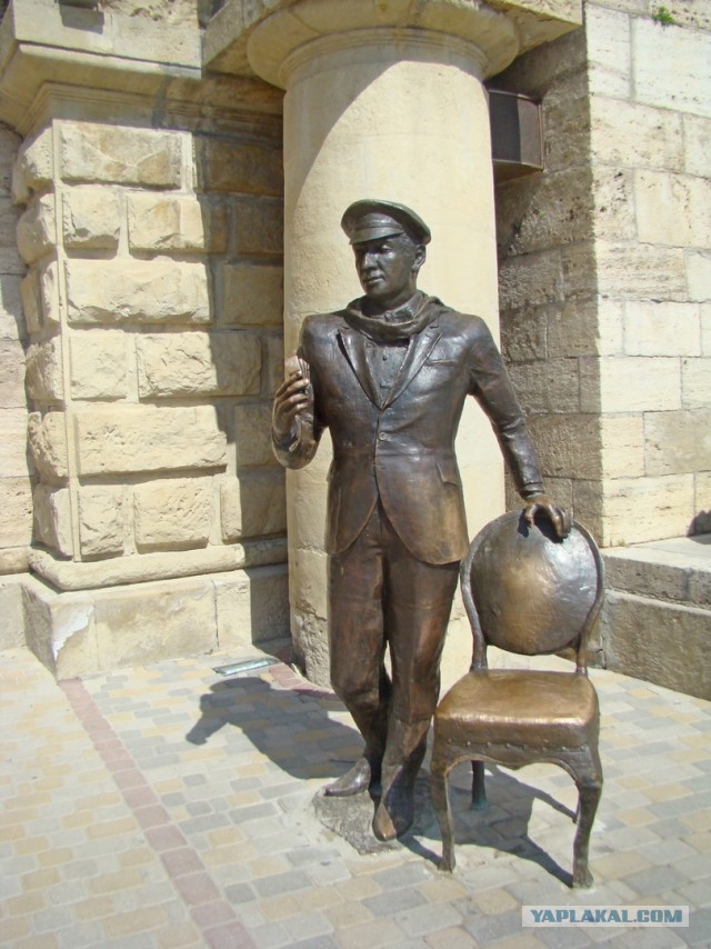 Необычные статуи мира