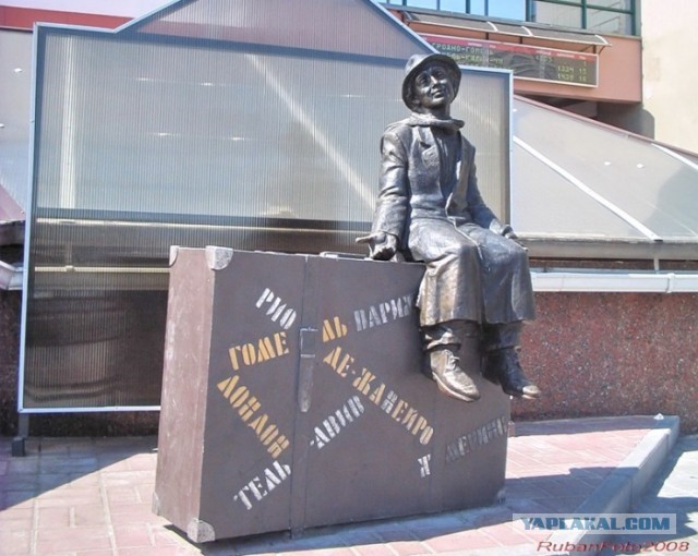 Необычные статуи мира