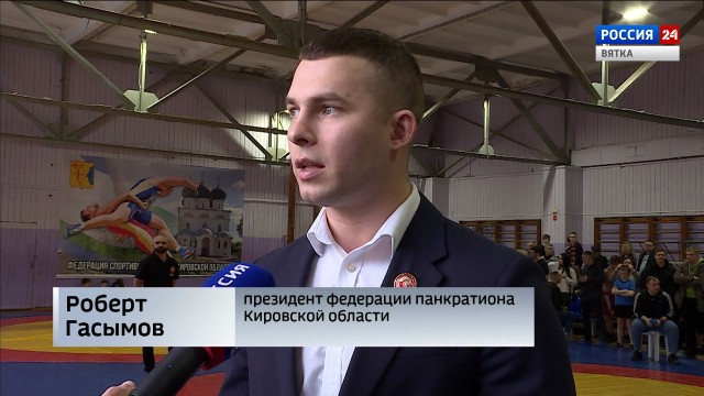 Организатор подпольных боёв разнёс топором камеры видеонаблюдения в Кирове
