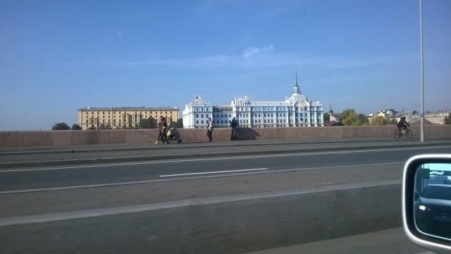 Вывод крейсера "Аврора" на ремонт