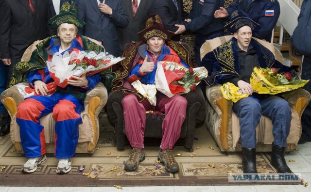 Пользователи соцсетей высмеяли Олланда за фото